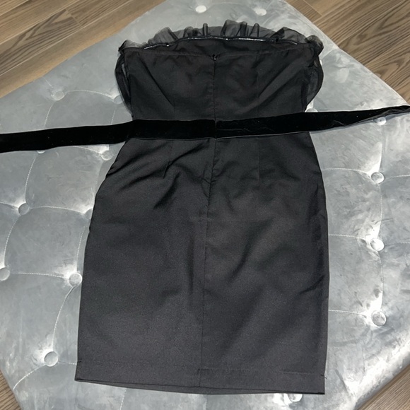 Black mini dress - Picture 4 of 4